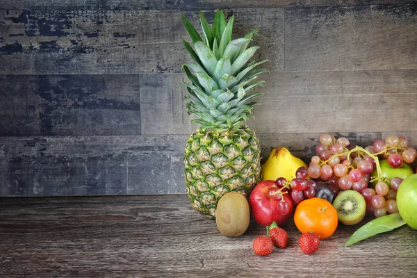 Healty mistura orgânica de composição de frutas — Fotografia de Stock