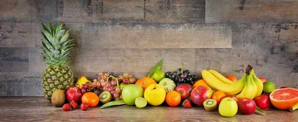 Healty organische Mix van fruit samenstelling — Stockfoto