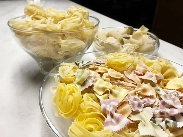 Macarrão italiano Massa não cozida — Fotografia de Stock