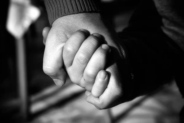 Fatherand Son Hands Holding Moment — Stock Photo, Image