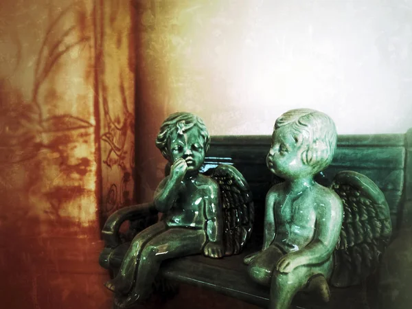 Kutsal dini Hıristiyanlık sembolü melekler