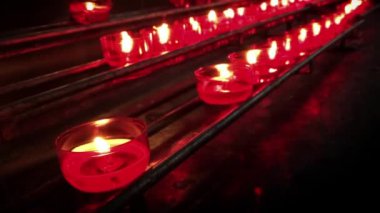 Romantik ve duygusal dekoratif sürpriz mum ışığı