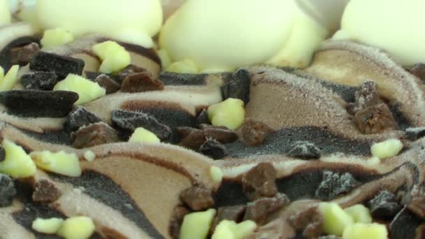 Schokolade leckeres gefrorenes Dessert Eis — Stockvideo