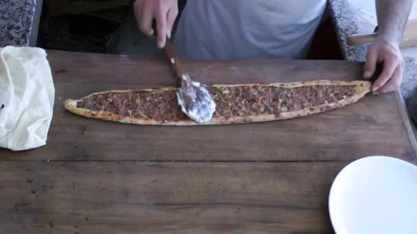 伝統的な食事トルコ ピタ Pide — ストック動画