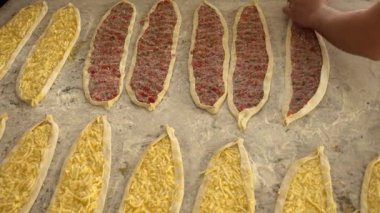 Geleneksel yemek pide Pide