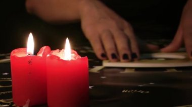 Ouija tahtası ruhsal güçler mistik konsepti ile konuşmak