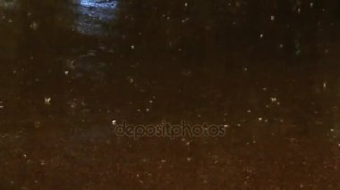 Yol asfalt Raindy gün araba yansıması