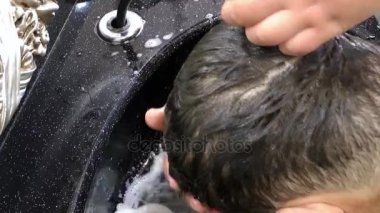 Kuaför saç yıkama