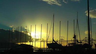 Seaport Polonyalılar ve bulutlar