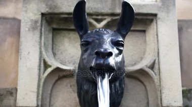 Frankfurt Fountain'dan hayvan heykel