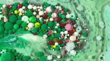 Renkli kaos mürekkep yayılmış sıvı ve küreler türbülans hareketi