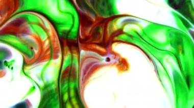 Renkli Kaos Mürekkebi Sıvı Türbülans Hareketinde Yayıldı