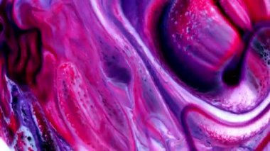 Renkli Kaos Mürekkebi Sıvı Türbülans Hareketinde Yayıldı