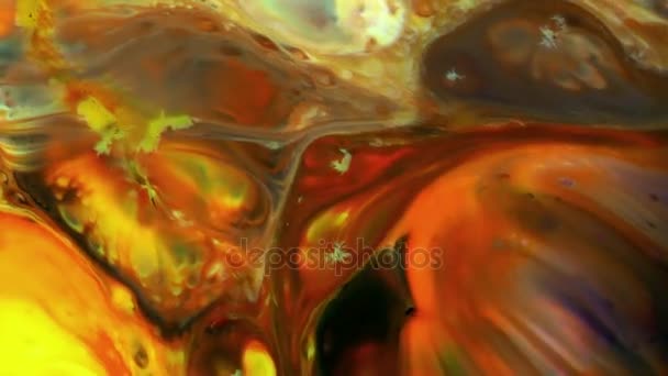 Propagation d'encre de chaos colorée dans le mouvement de turbulence liquide