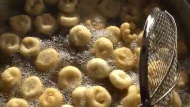 Lokma adlı Türk Anadolu geleneksel tatlı tatlı çörek