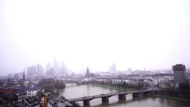 Frankfurt Almanya Maine Nehri Karlı Gün Kuleleri — Stok video