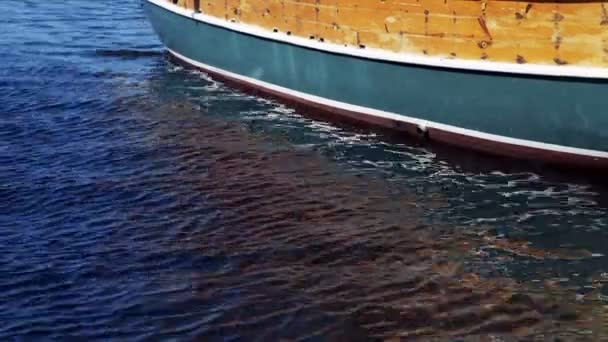 Bateau Réflexion Sur Eau Mer — Video