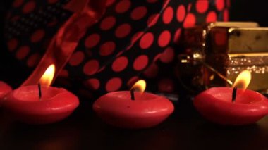  Mum Işıkları Üzerine Noel Dekorasyonu 