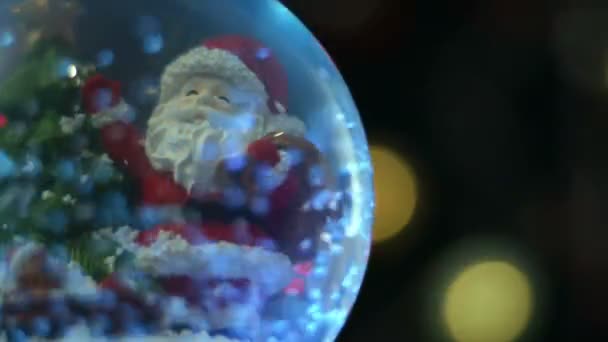 Weihnachtsmann Zauberhafte Kugel Weihnachtskonzept — Stockvideo