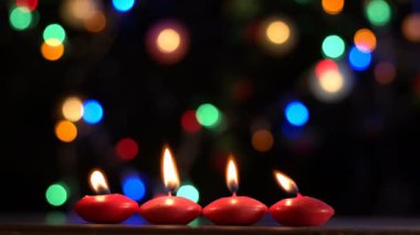  Mum Işıkları Üzerine Noel Dekorasyonu 
