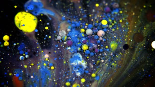 Burbujas Coloridas Acrílico Pintura Alimentos Agua — Vídeos de Stock