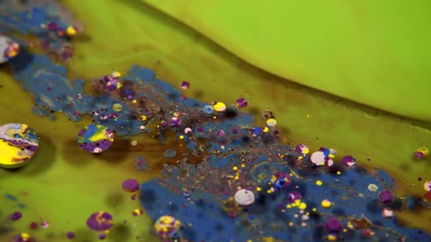 Streszczenie Kolorowe Bańki Farb Akrylowych Spożywczych Wodzie — Wideo stockowe