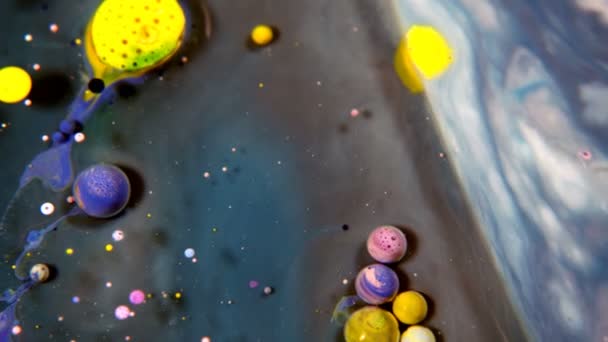 Абстрактные Цветные Акриловые Пищевые Пузыри Краски Воде — стоковое видео