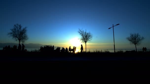 People Silhouette Sunset Sea — 图库视频影像