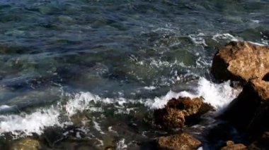 Su Altında Deniz Su ve Taşlar