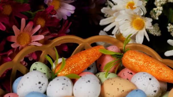 Цветные Традиционные Пасхальные Яйца Пасху — стоковое видео