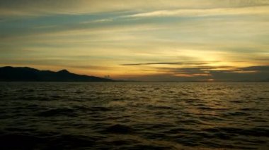  Gün batımında Deniz 