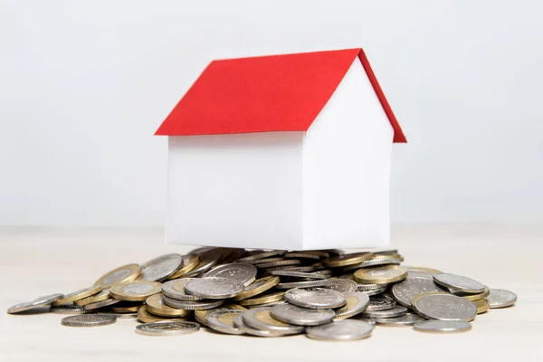 House on a stack of money. — Stock Photo, Image