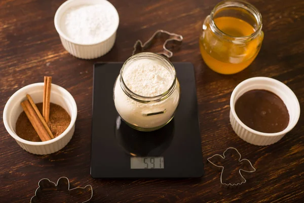 Zutaten Für Lebkuchen Wiegen — Stockfoto