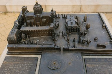 Lviv, Ukrayna. Ekim 2019. St. George Katedrali 'nin bronz modeli.