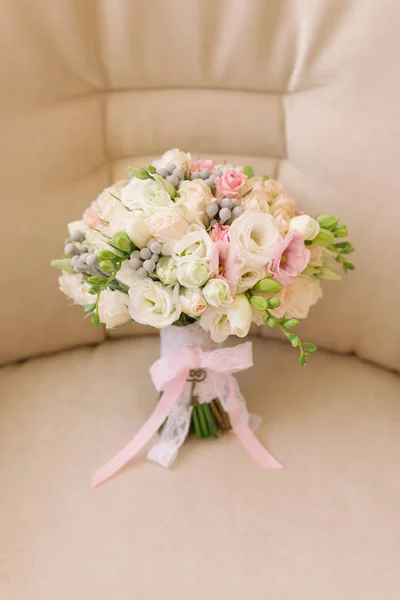 Very Beautiful Classic Bridal Bouquet Roses Freesia Eustoma Beige Background — Stock Photo, Image