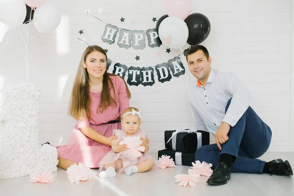 First Birthday Baby Girl Young Family Daughter Sitting Floor Smiling — Stock Photo, Image