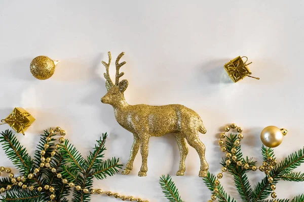 Natal Cartão Ano Novo Cervo Dourado Árvore Natal Brinquedos Dourados — Fotografia de Stock