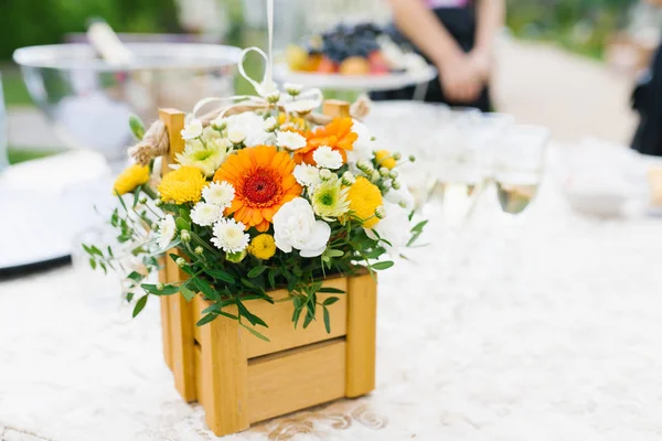 Bright Floral Arrangement White Yellow Orange Chrysanthemum Flowers Wooden Box — 스톡 사진