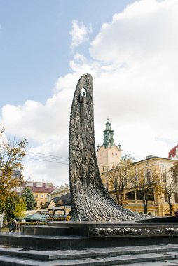 Lviv, Ukrayna. Ekim 2019. Özgürlük Meydanı 'ndaki Taras Shevchenko Anıtı