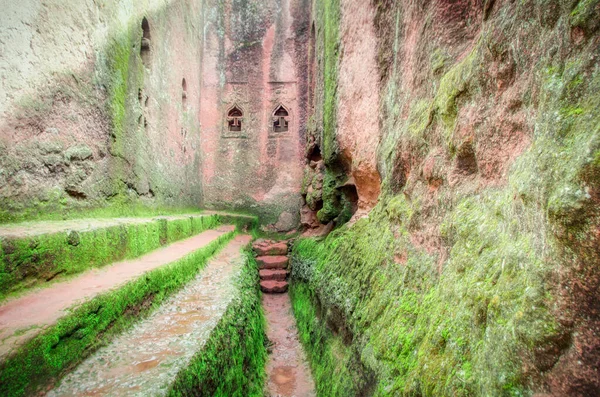Etiyopya 'da Etiyopya' daki Lalibela labirentleri ana kayadan çıkarıldı