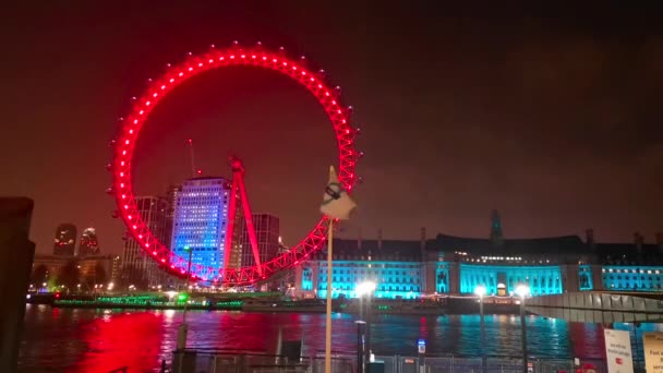 London Eye Coloreado Por Noche — Vídeo de stock