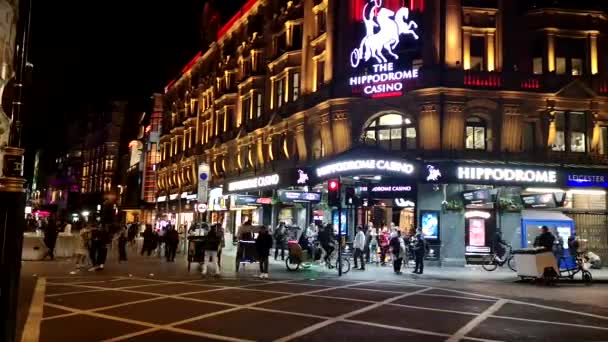 Pessoas Andando Nas Ruas Londres Noite — Vídeo de Stock