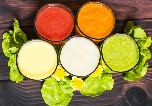 Smoothie Sehat Dengan Bahan Segar Papan Dapur — Stok Foto