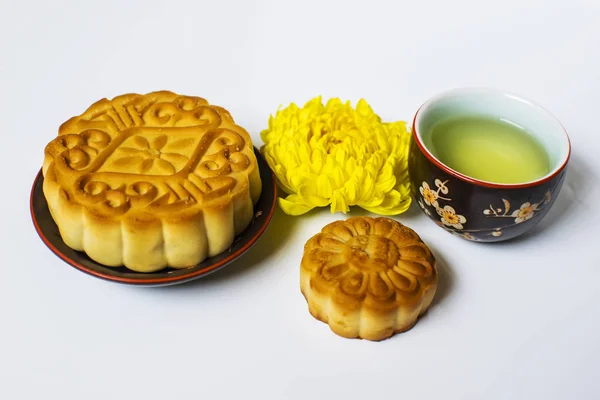 Moon Cake Tea Chinese Mid Autumn Festival Isolated White Copy — Stock Photo, Image