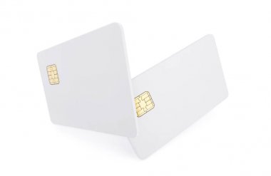 İki beyaz boş kredi kartı kadar alay et. 3D render.