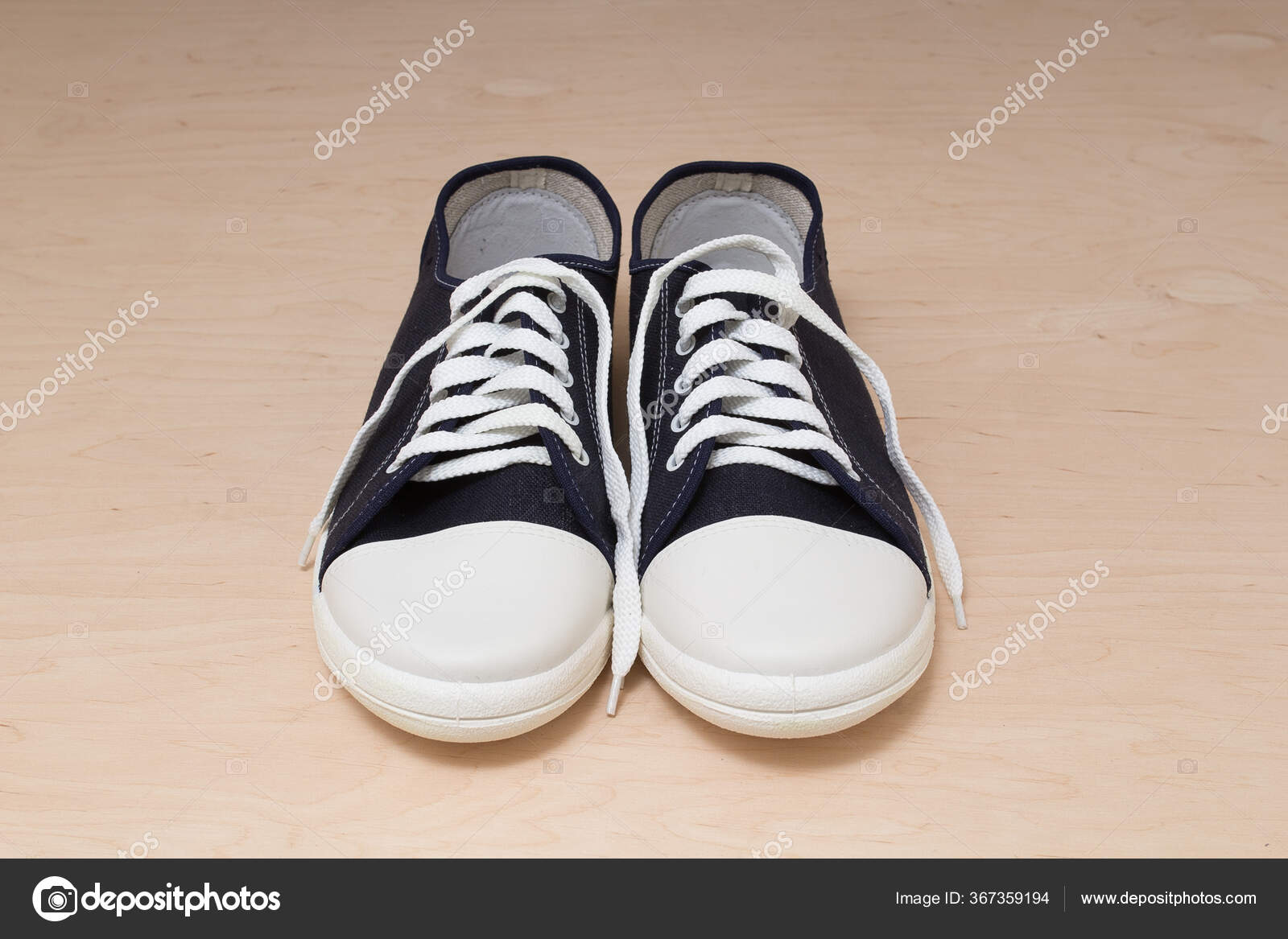 trendy canvas shoes
