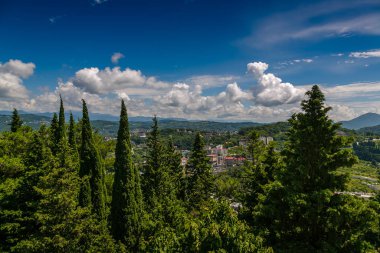 Soçi doğasına ve modern mimariye inanılmaz bir bakış açısı.