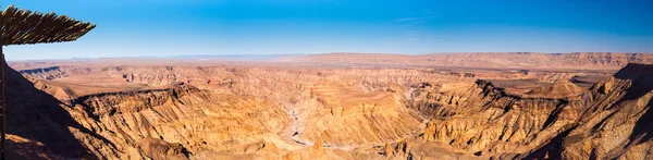 Fish River Canyon in Namibië panoramisch uitzicht — Stockfoto