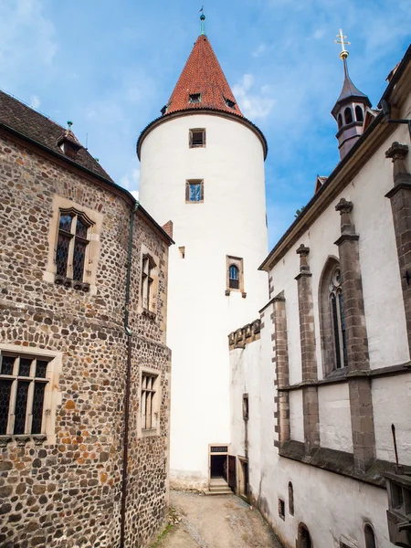 Çek Cumhuriyeti'nde Krivoklat kalesinin büyük kule — Stok fotoğraf
