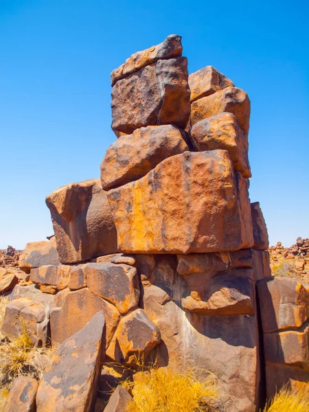 Giganti Parco giochi formazioni rocciose vicino Keetmanshoop namibiano — Foto Stock